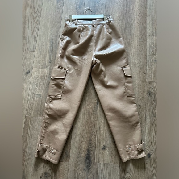 Camel Aritzia Wilfred Leather Modern Cargo Pants - Picture 3 of 5